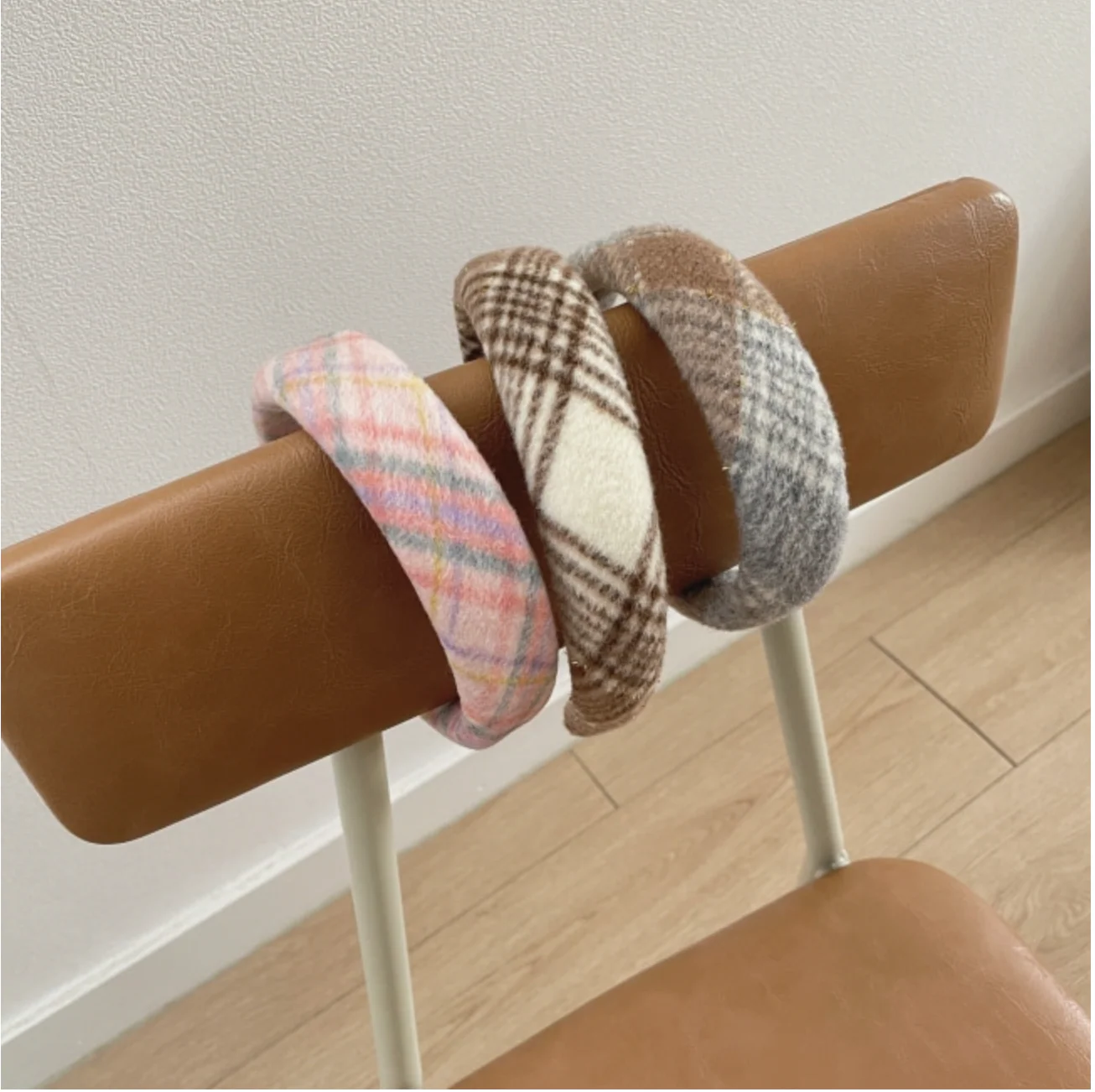 AMELIA Plaid padded headband - Image 3