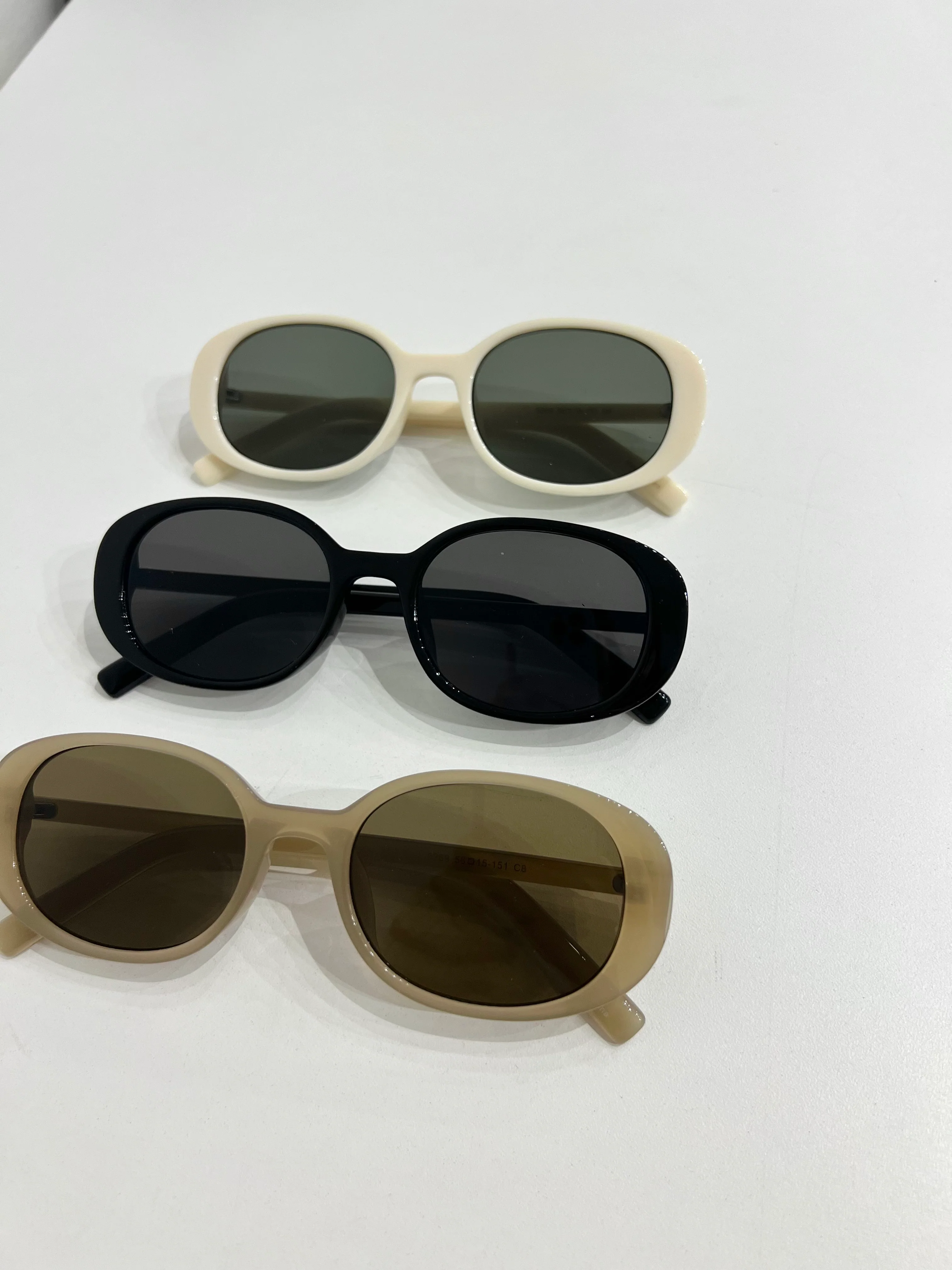 BILLY Large oval sunnies - Image 6