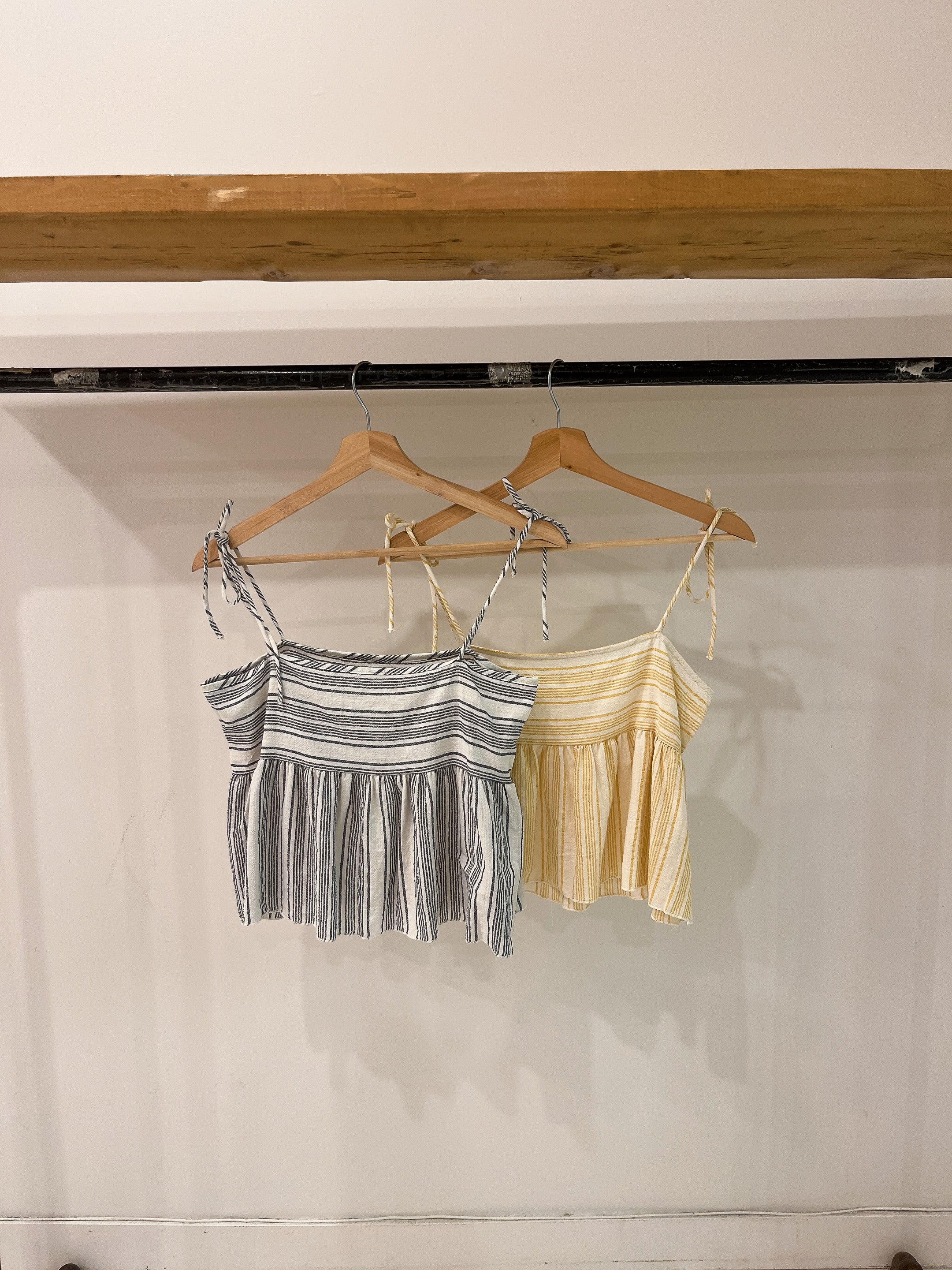 BOMB Linen top - Image 2