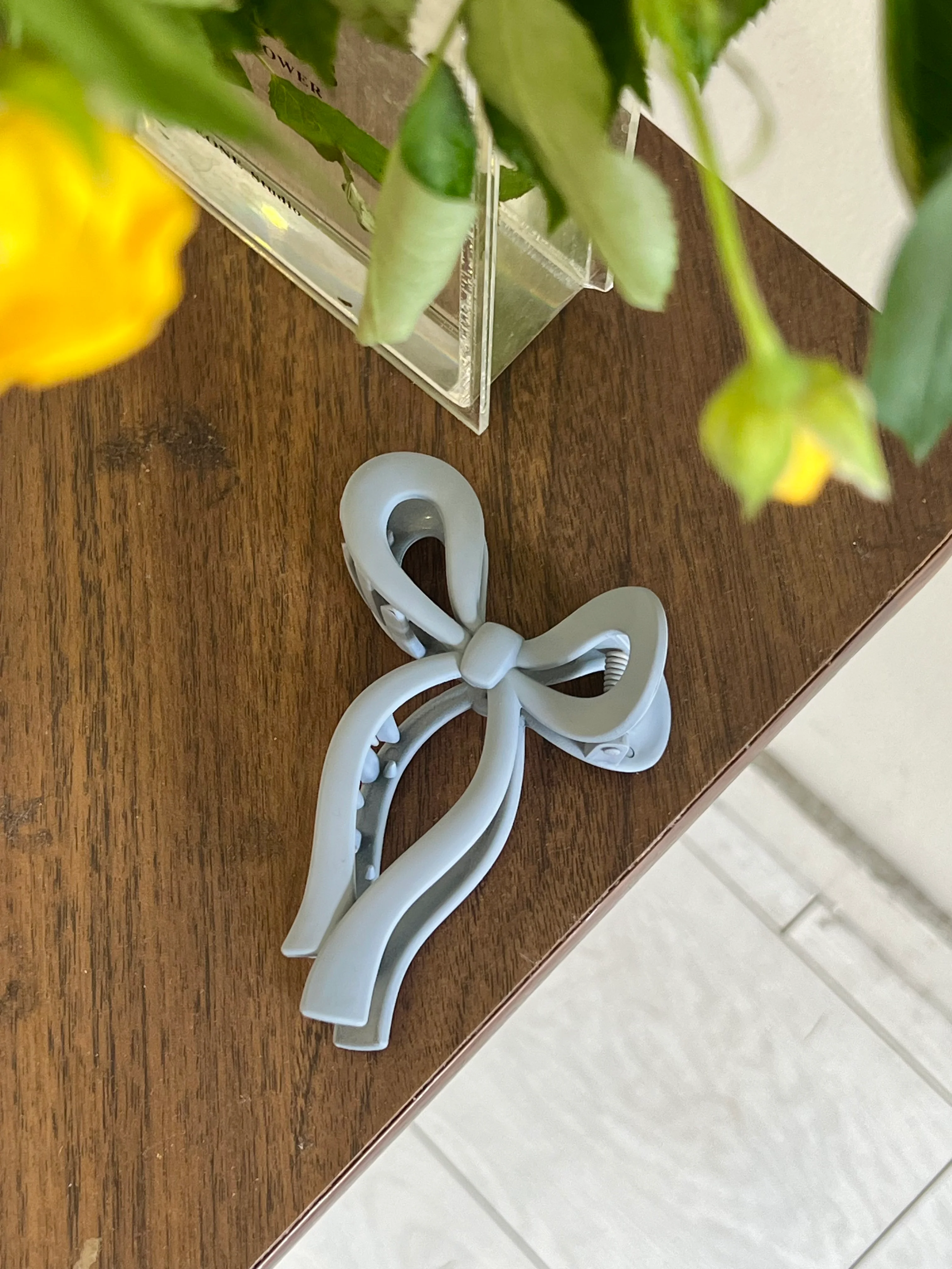 BOW Hair claw - Image 3