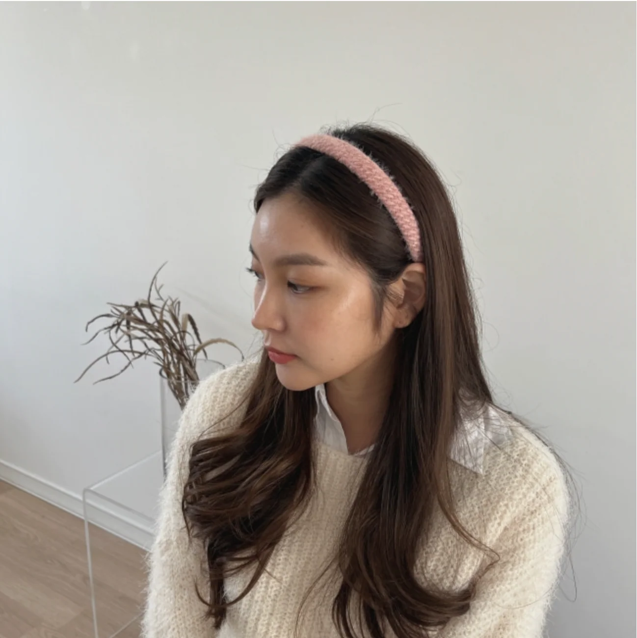 ISABEL Thin fuzzy headband - Image 7