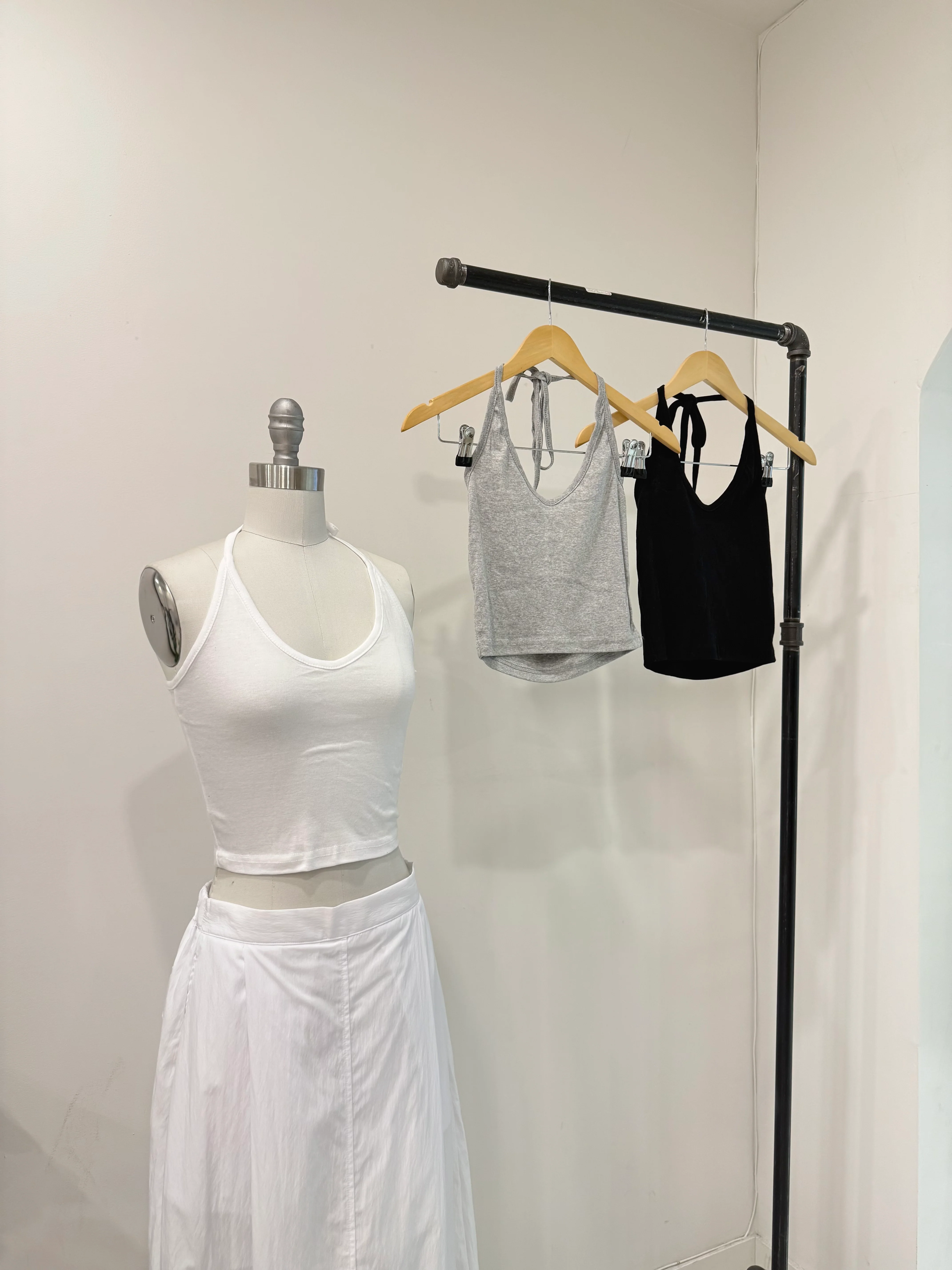 CORA Solid halter top - Image 2