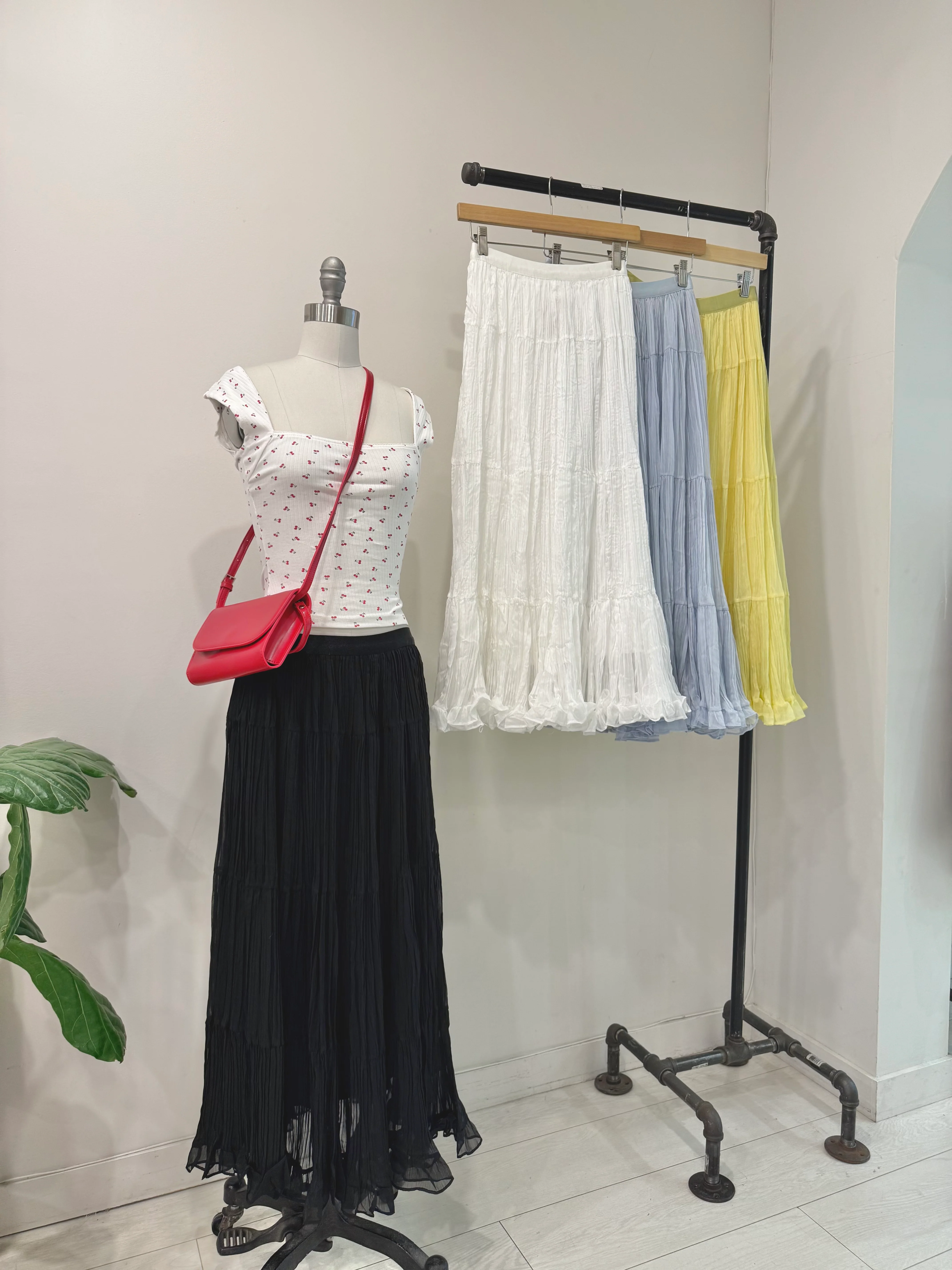 FAYE Crinkle maxi skirt - Image 11