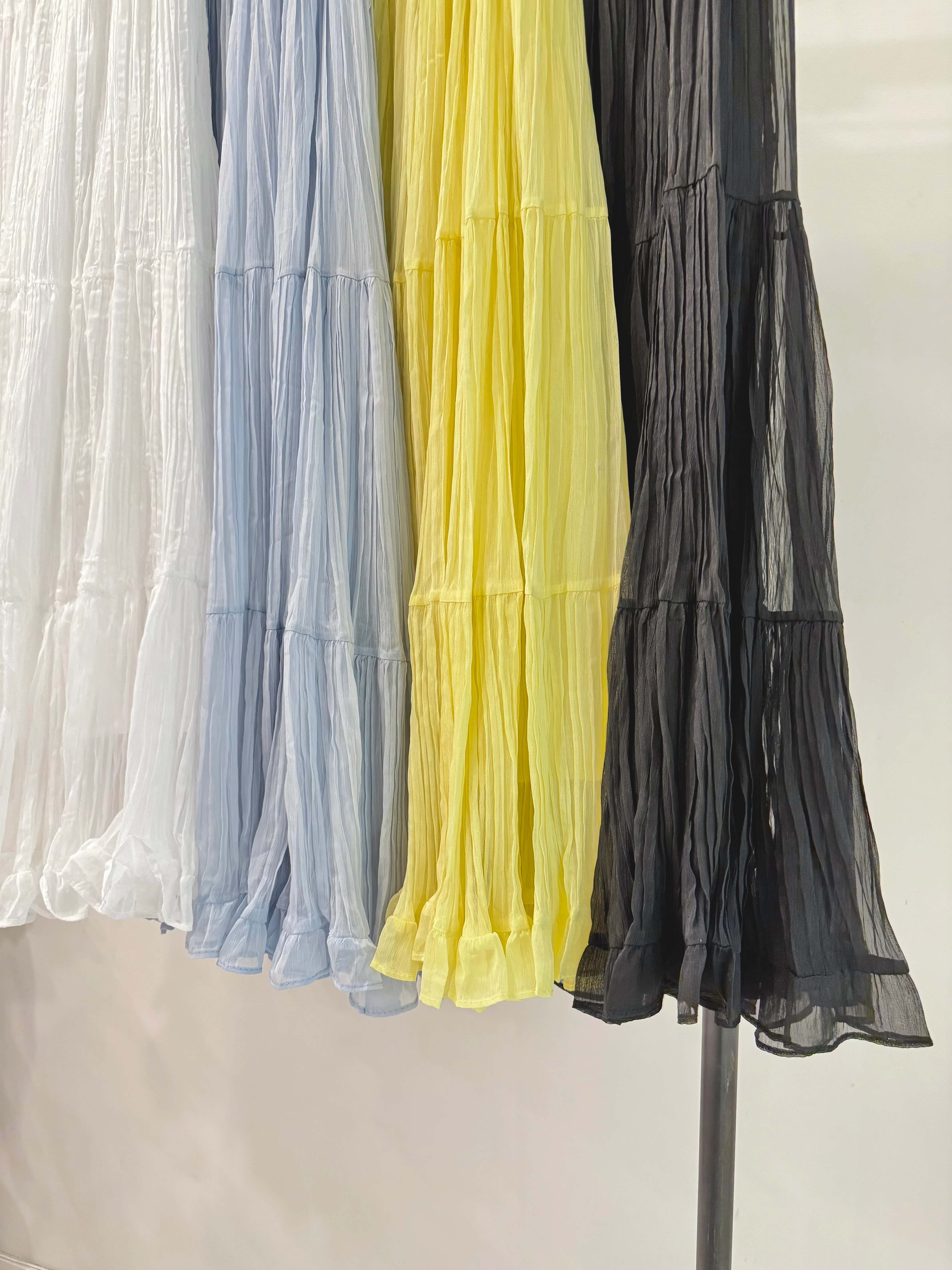FAYE Crinkle maxi skirt - Image 15