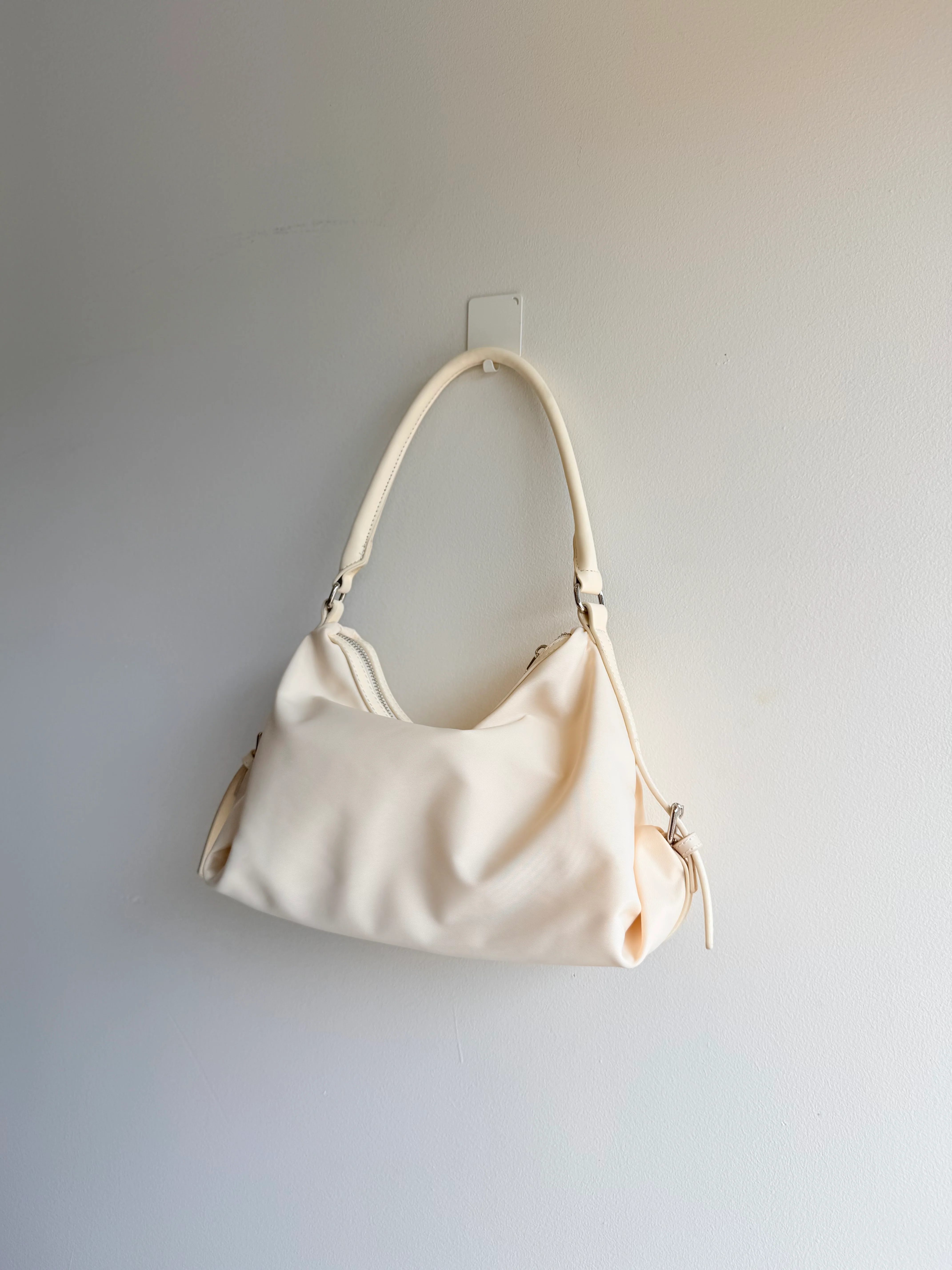 HOLD Nylon shoulder bag - Image 15
