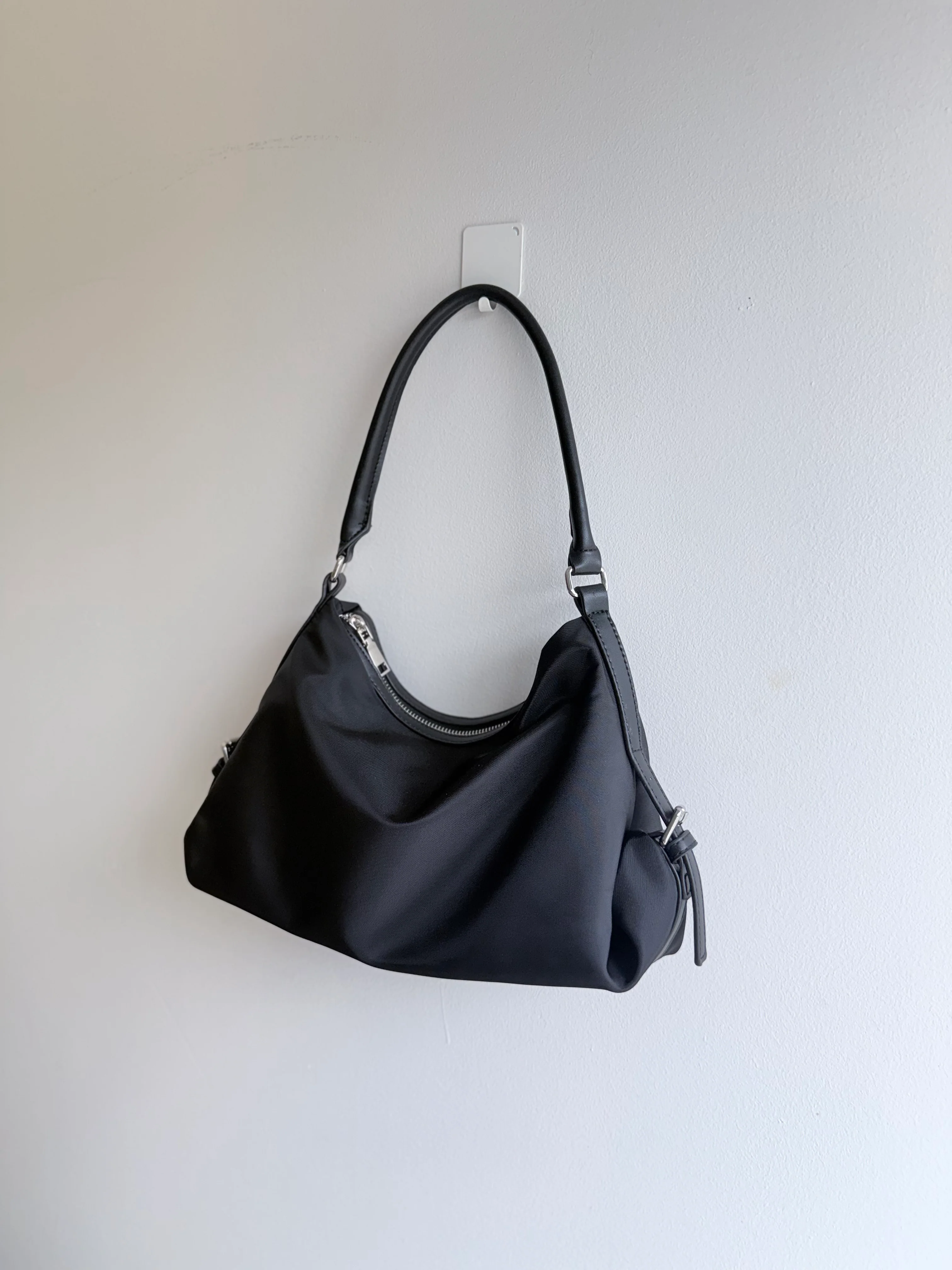 HOLD Nylon shoulder bag - Image 16