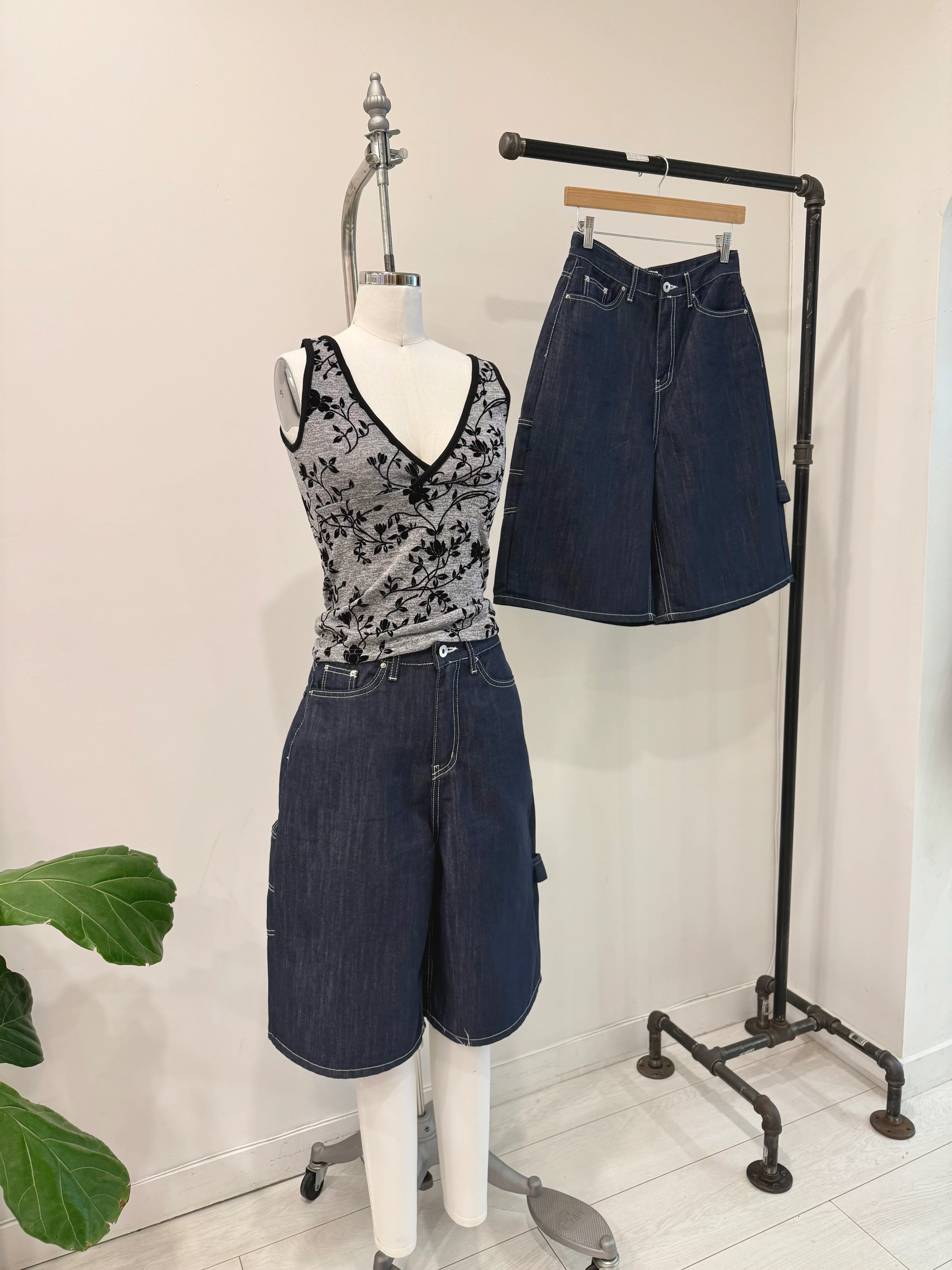 KIVO Baggy Shorts - Image 4