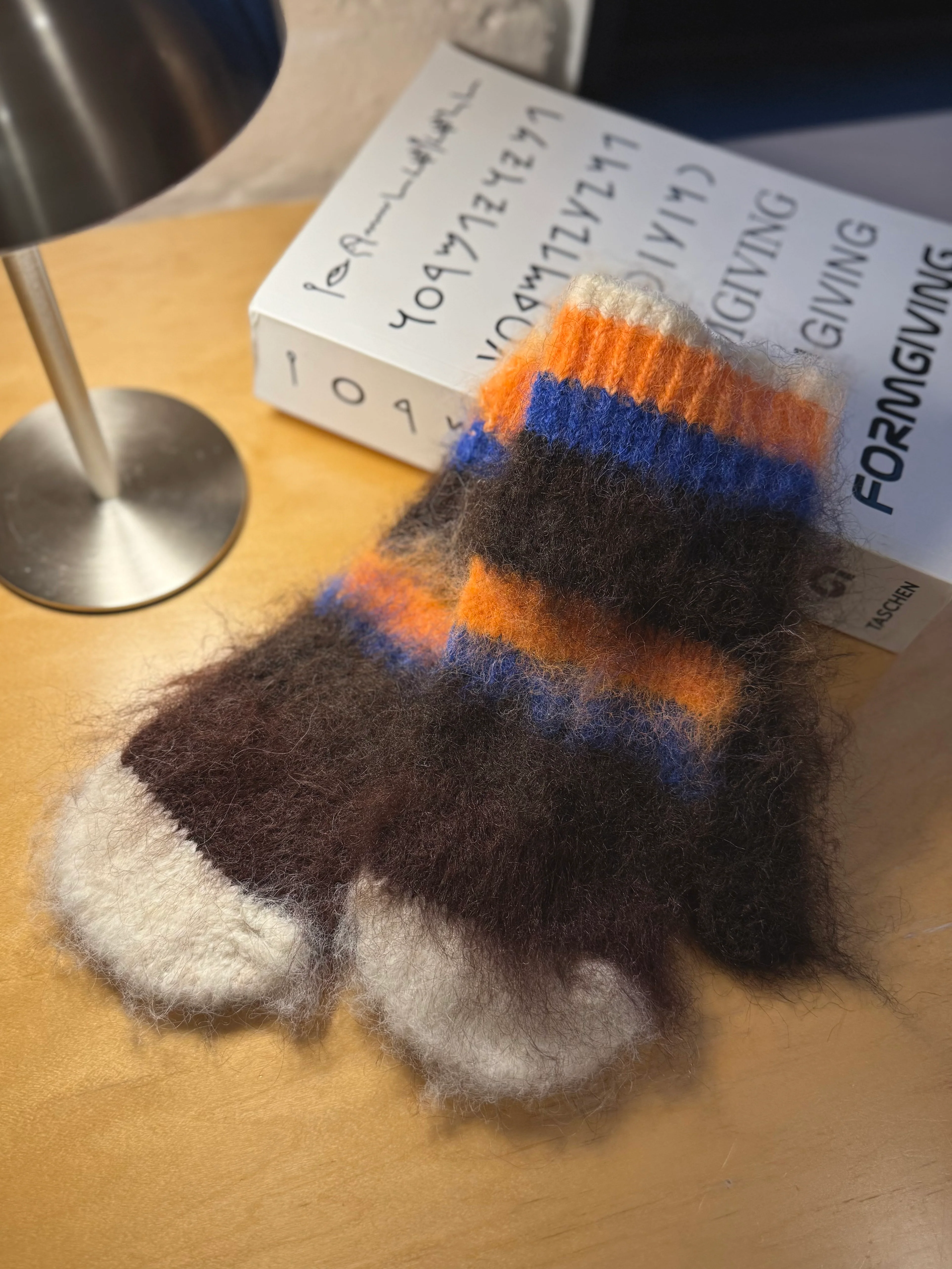 GINJA Fuzzy mittens - Image 3