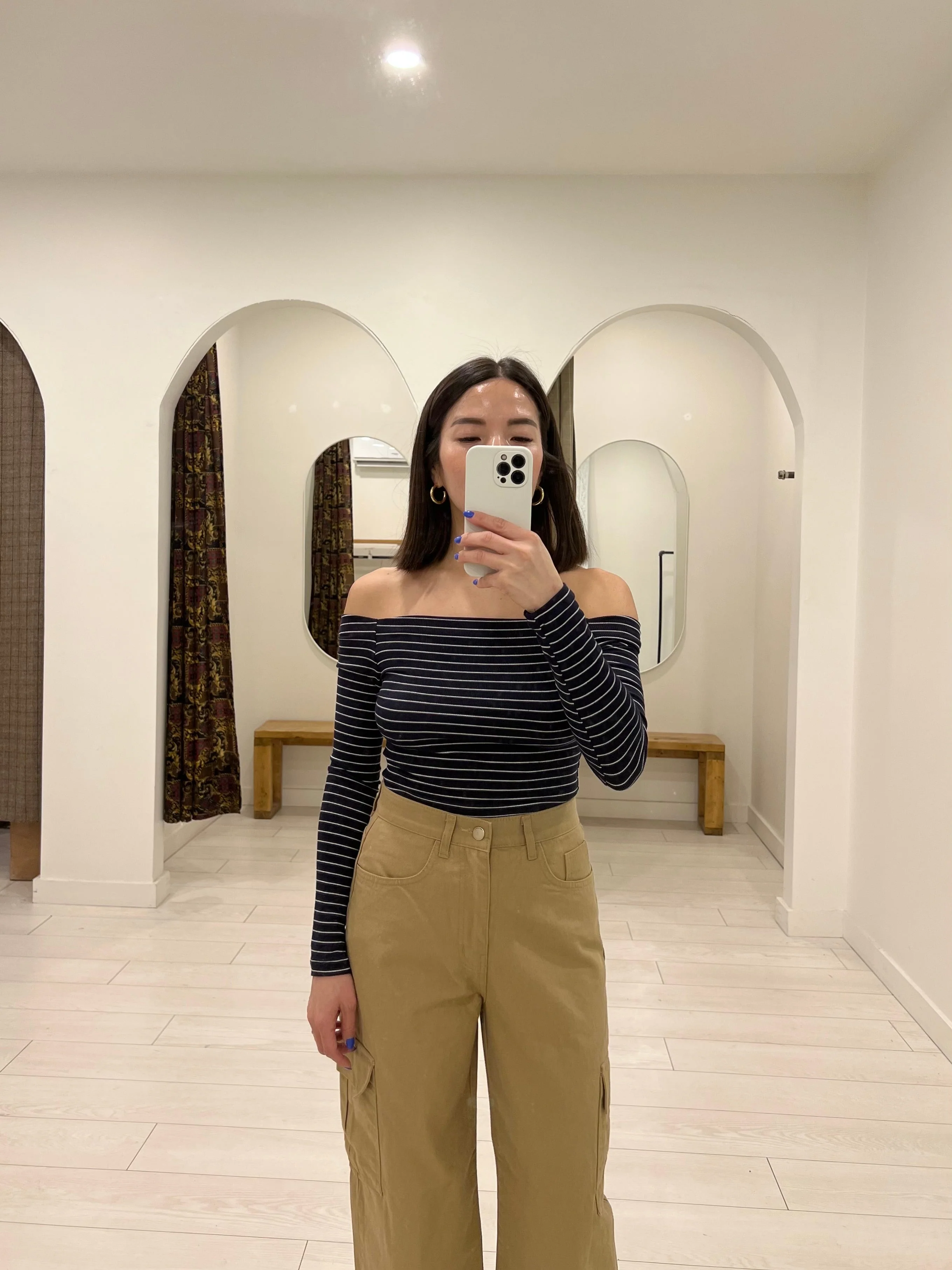 OMNI Off shoulder top - Image 8