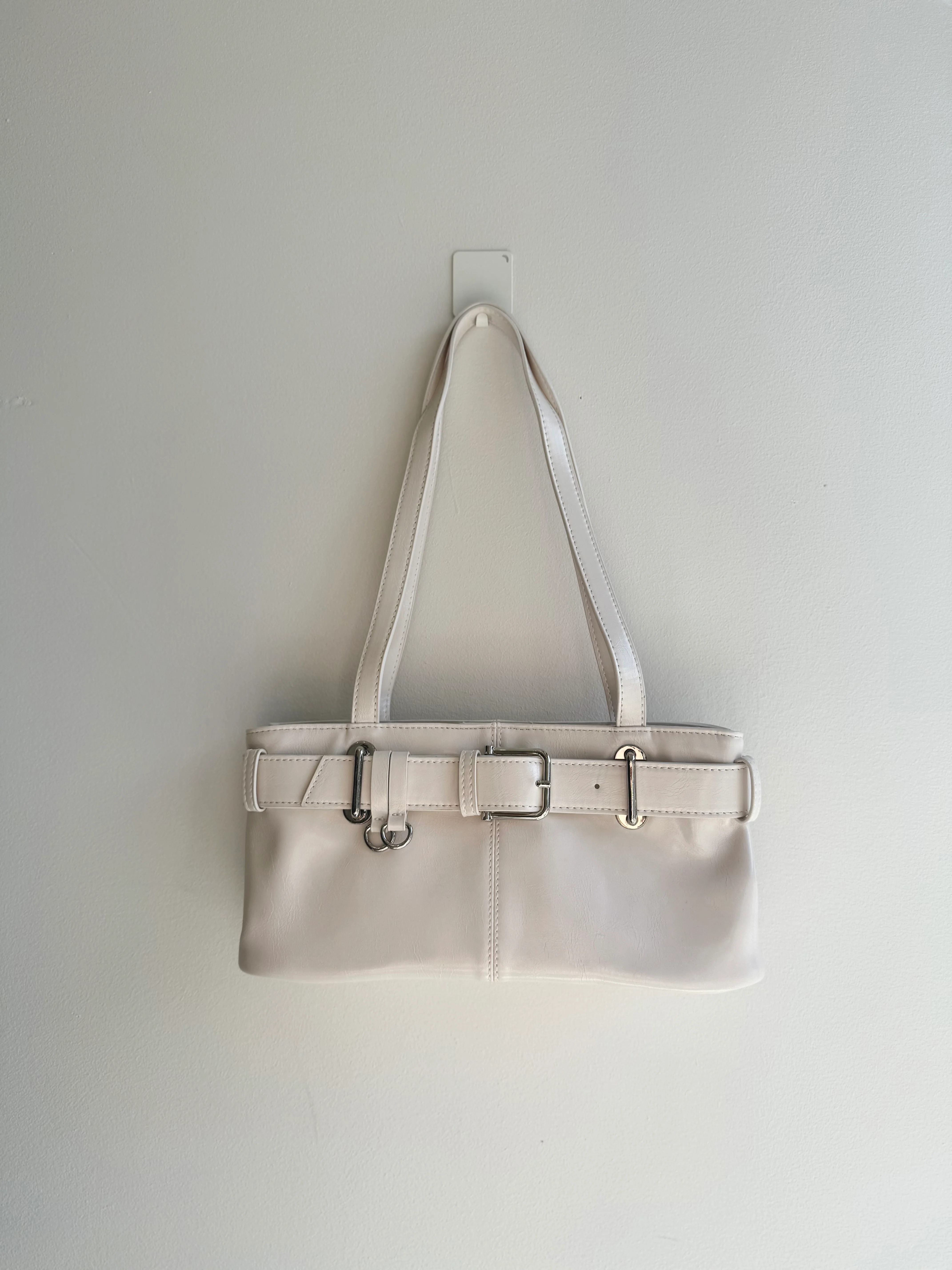 QUEST Belted shoulder bag - Image 16