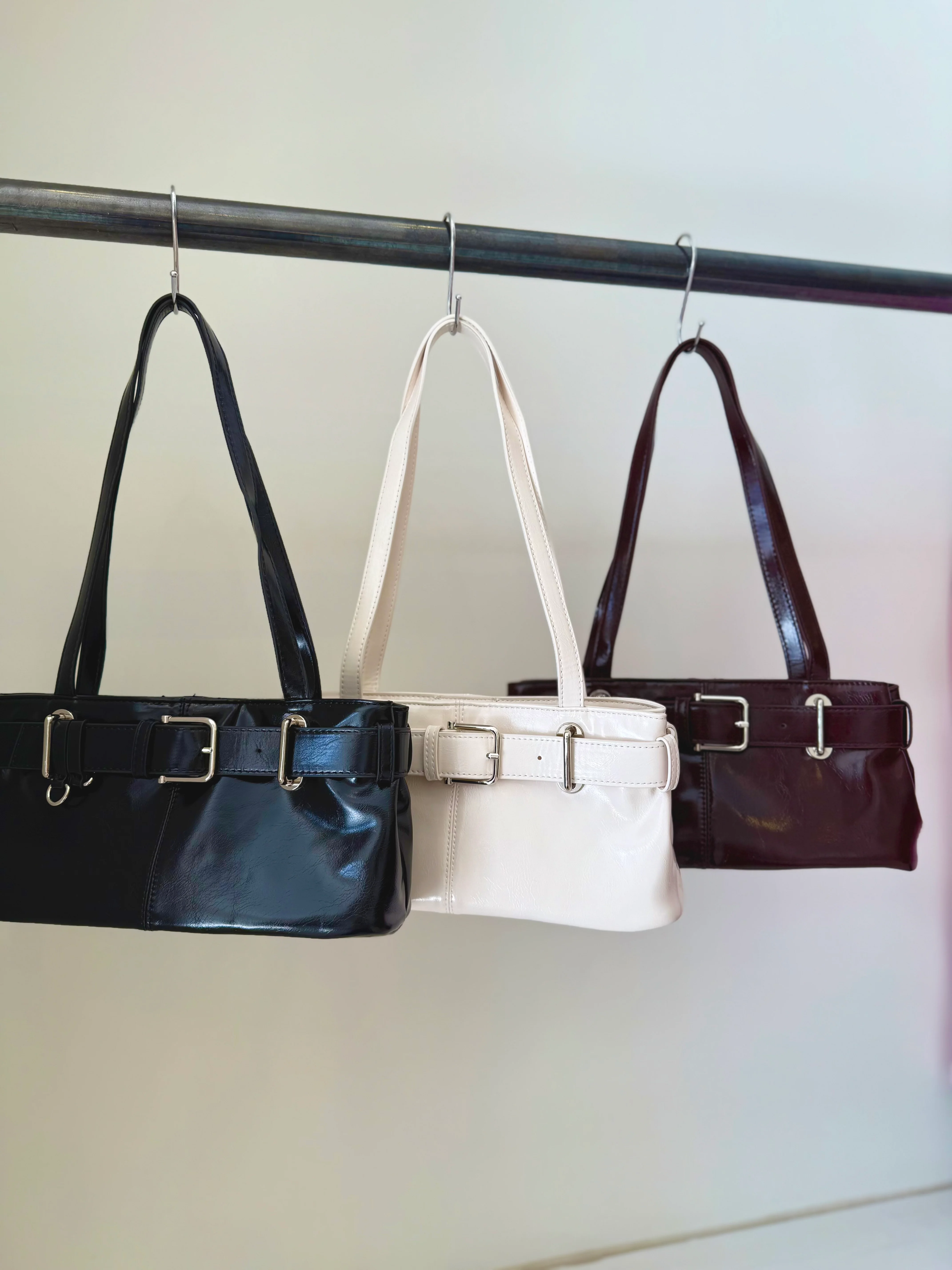 QUEST Belted shoulder bag - Image 17