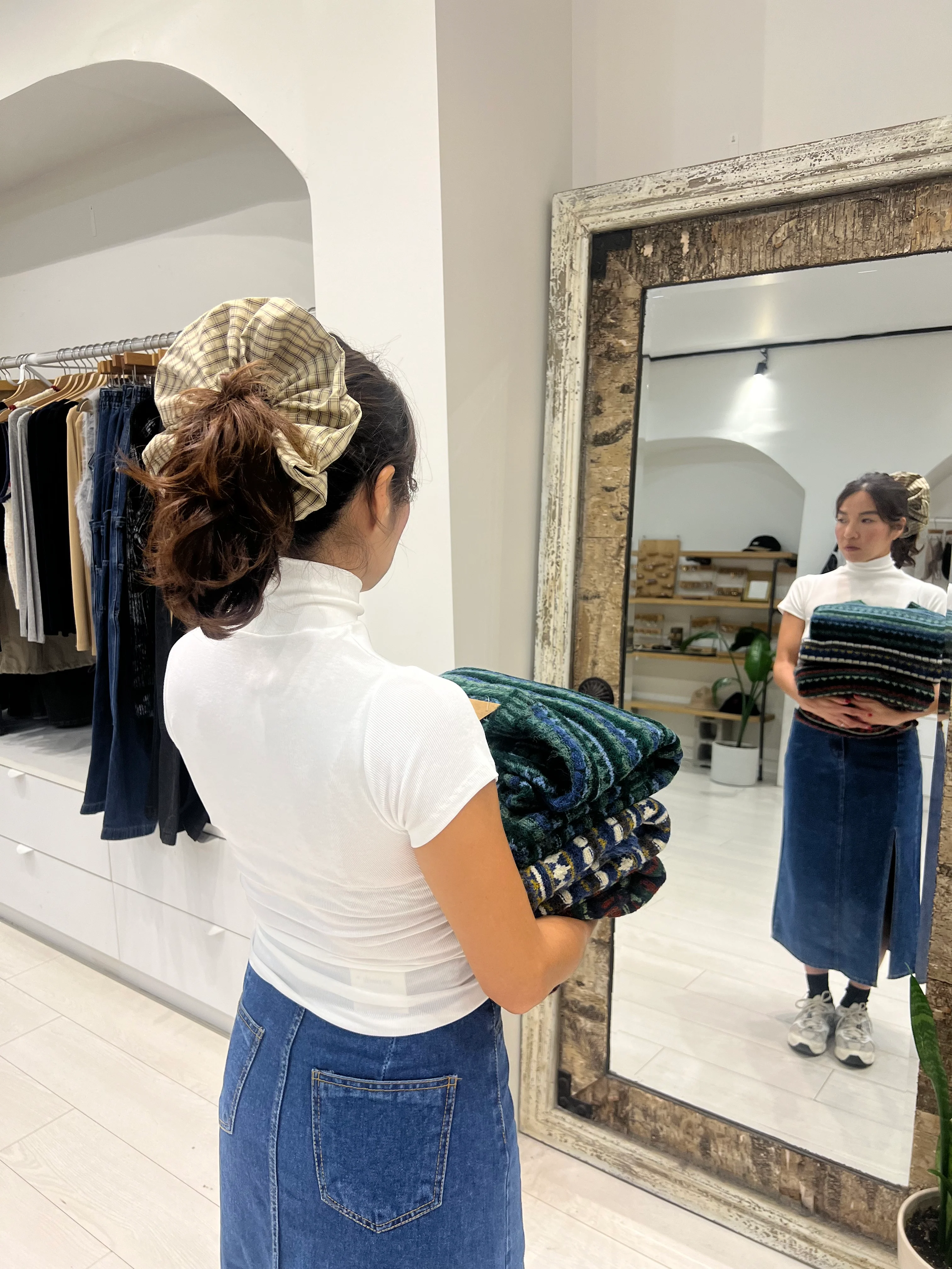 RARA Oversized Scrunchies - Image 3