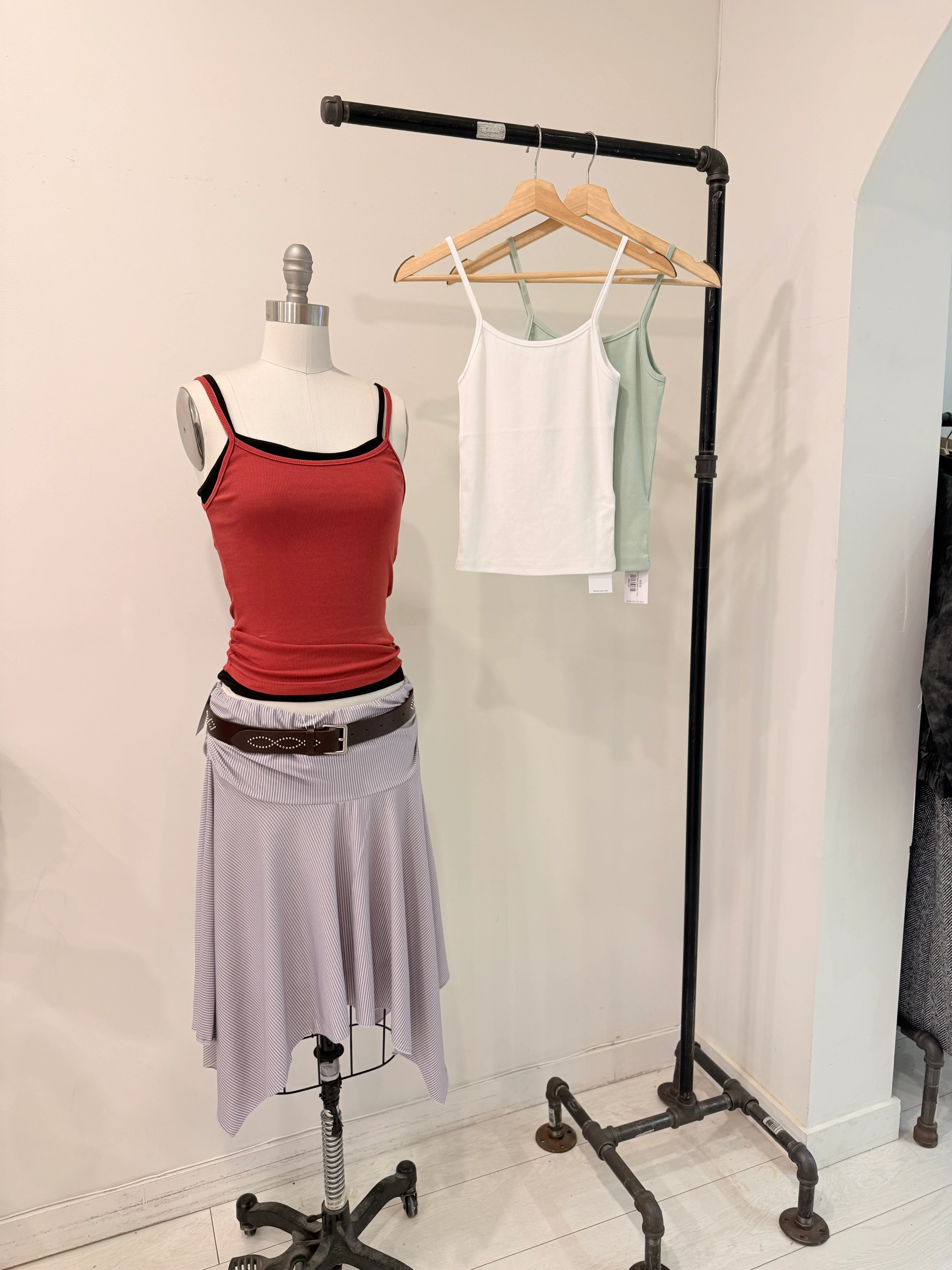 YONG Basic tank top - Image 5